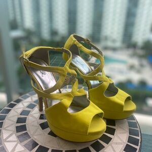 Citrone yellow strappy sandals